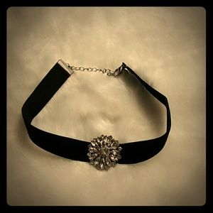 Express Choker Necklace